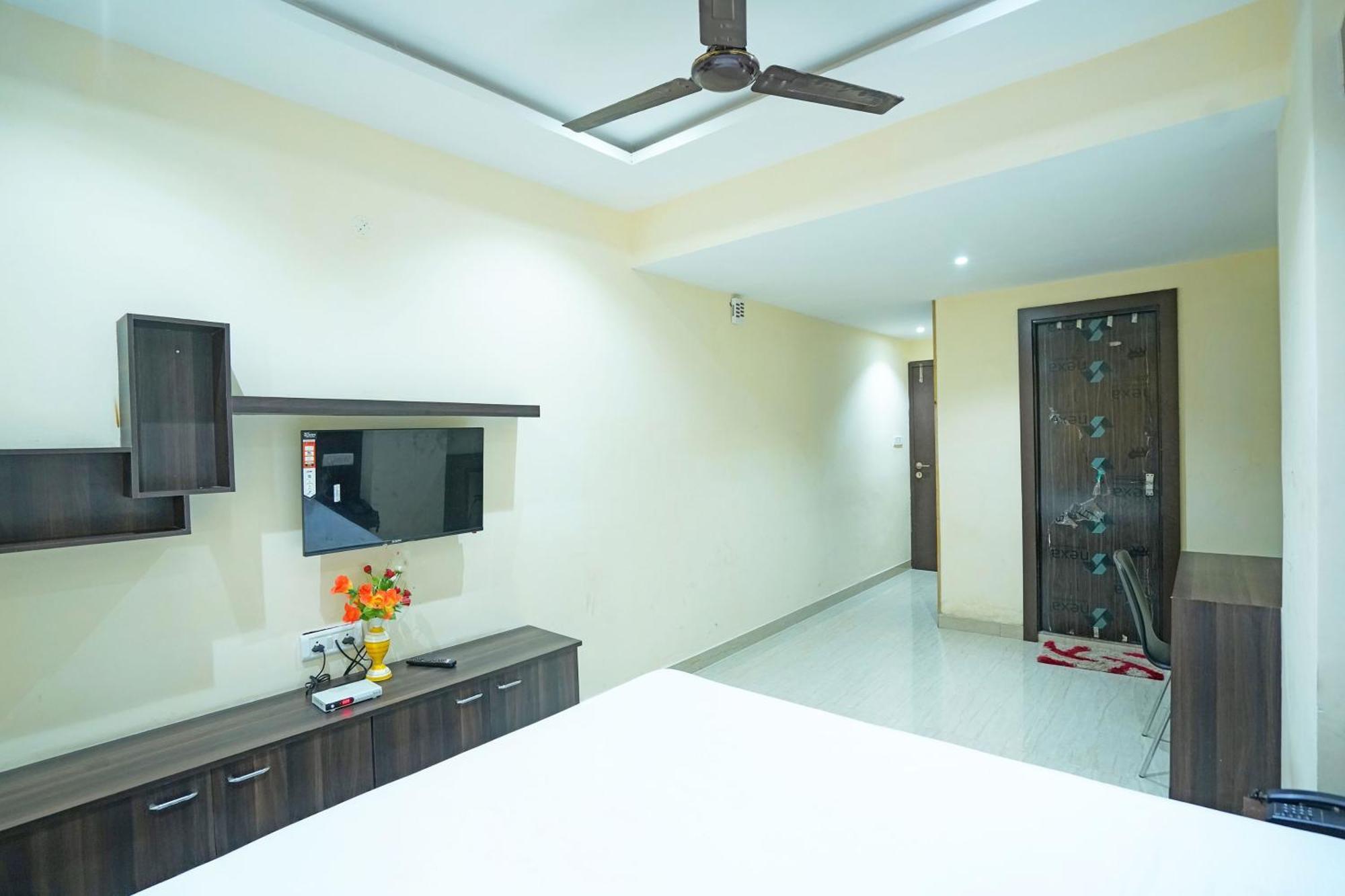 Hotel O Ss Palace Rāipur 外观 照片