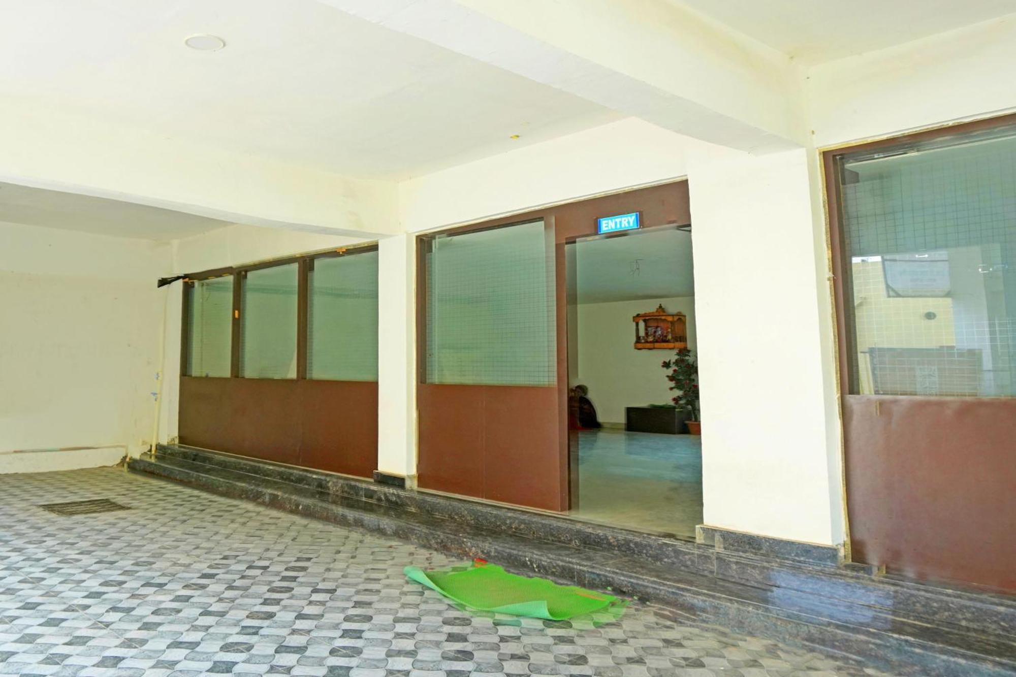 Hotel O Ss Palace Rāipur 外观 照片