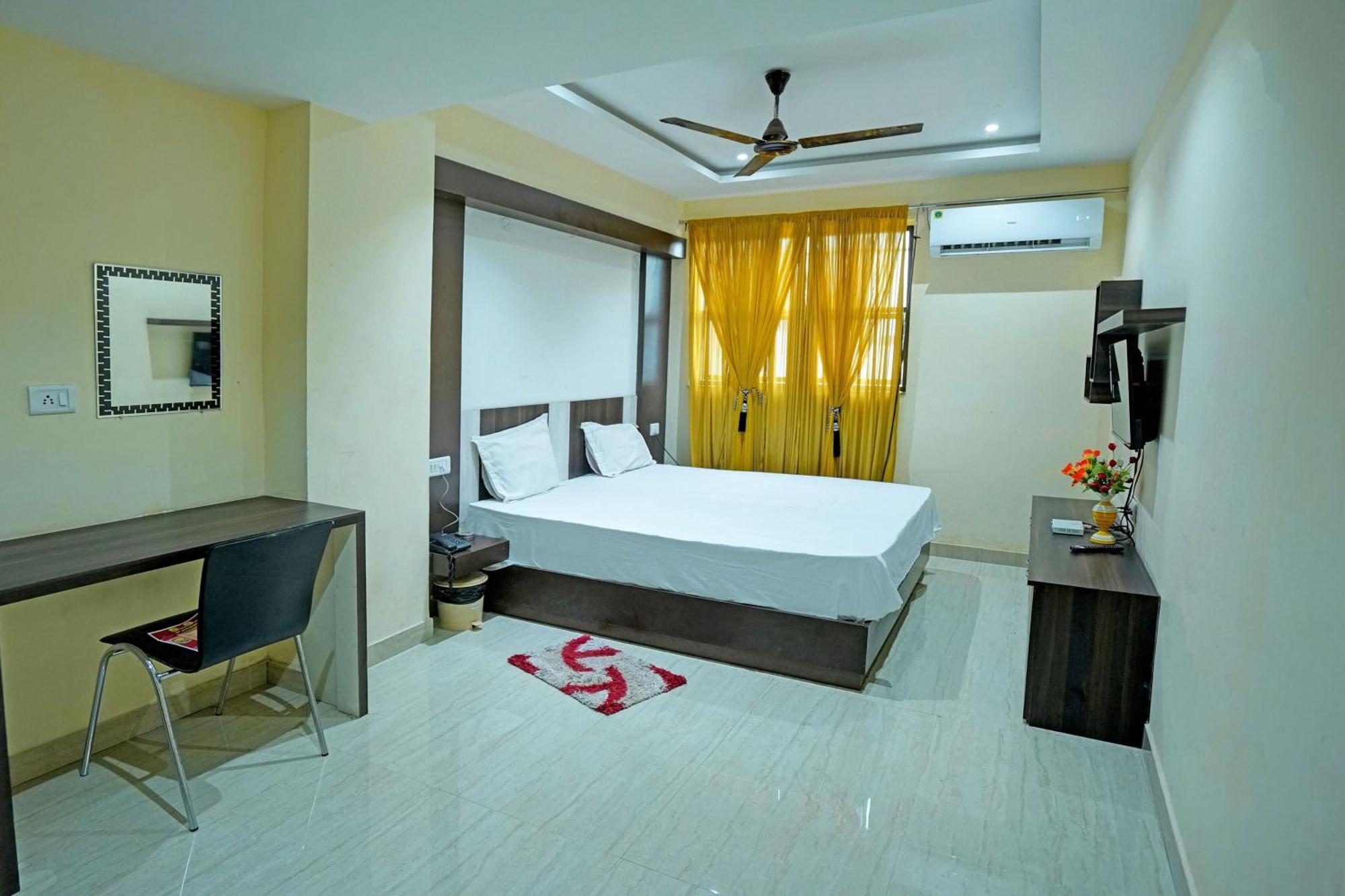 Hotel O Ss Palace Rāipur 外观 照片