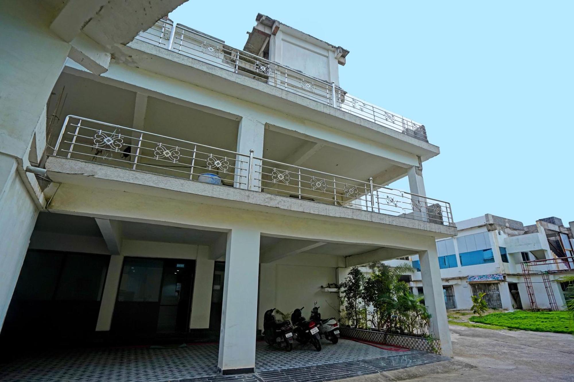 Hotel O Ss Palace Rāipur 外观 照片