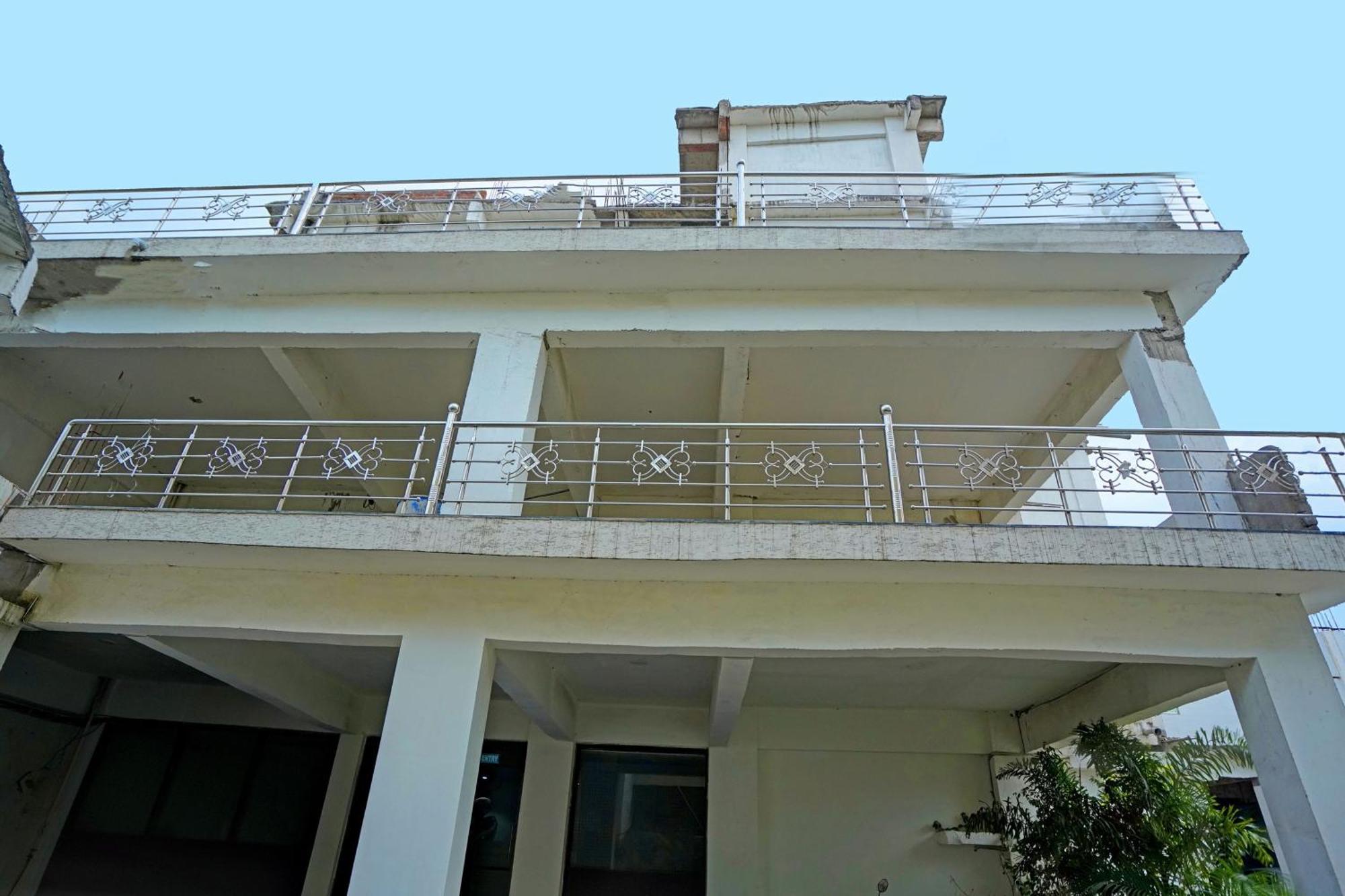 Hotel O Ss Palace Rāipur 外观 照片