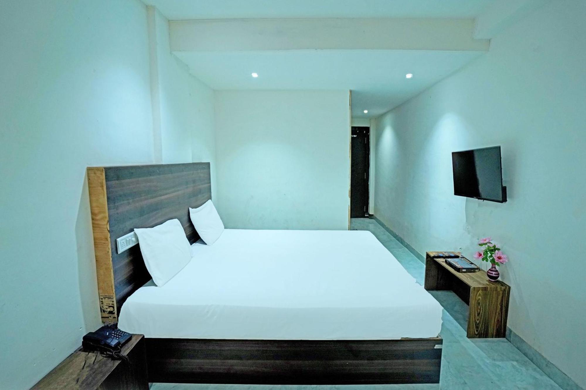 Hotel O Ss Palace Rāipur 外观 照片