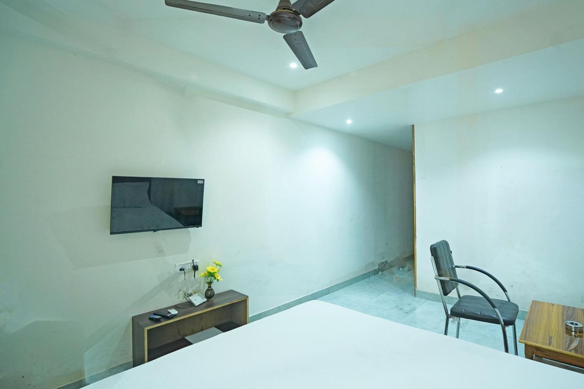 Hotel O Ss Palace Rāipur 外观 照片