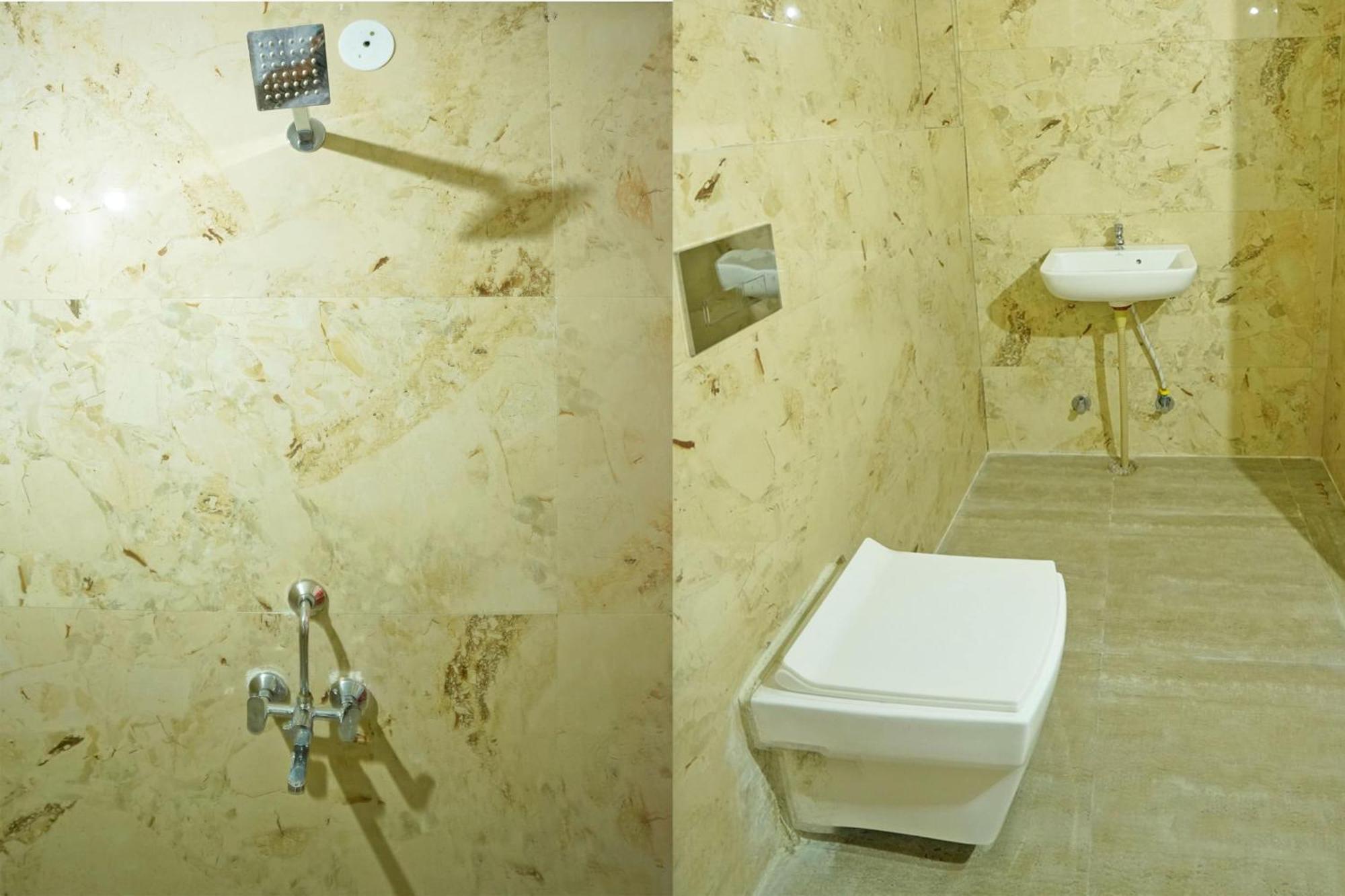 Hotel O Ss Palace Rāipur 外观 照片